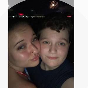 Meet your Posher, Annabella